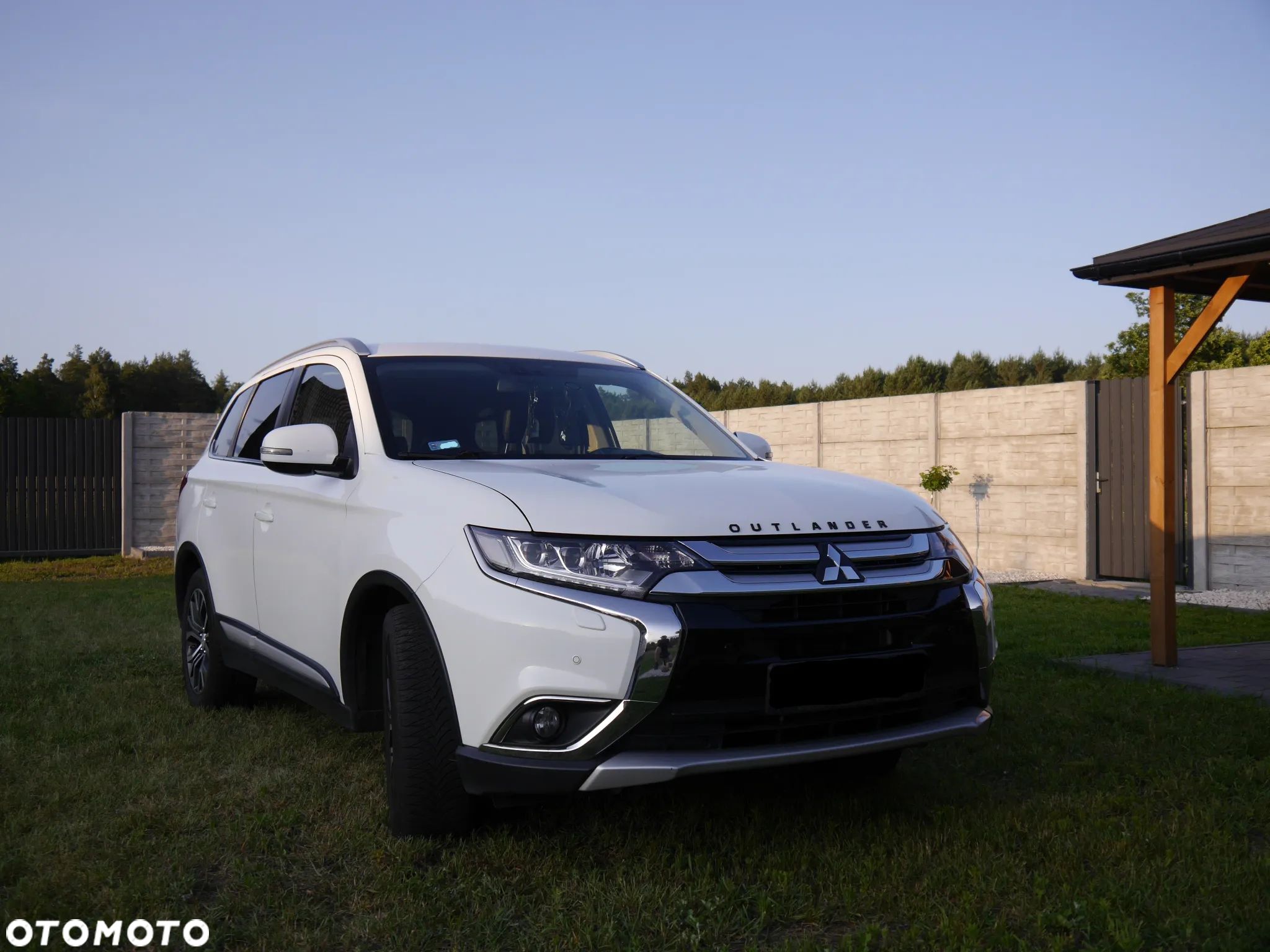 Mitsubishi Outlander 2.0 Intense 4WD CVT - 1