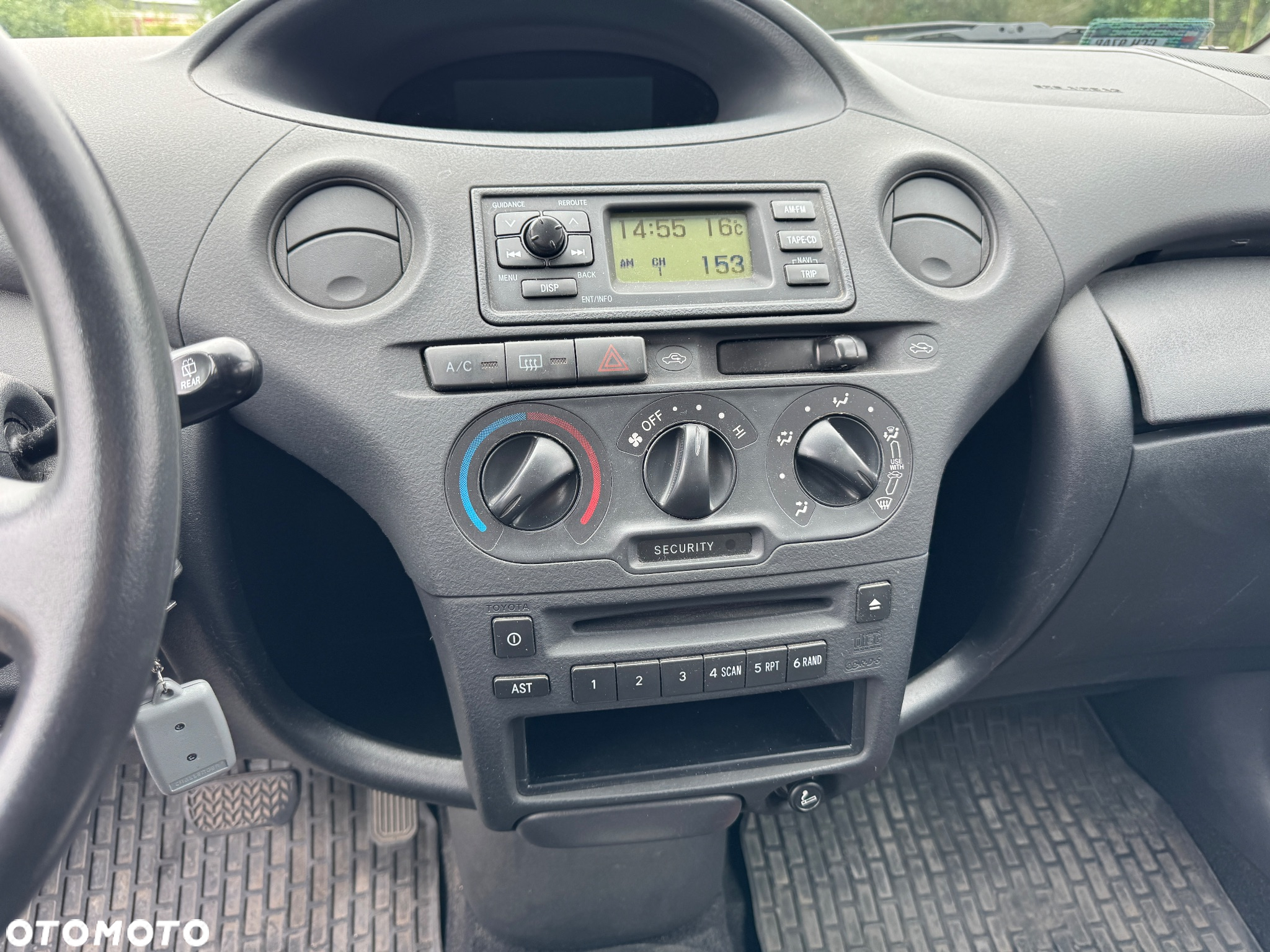 Toyota Yaris 1.0 Terra MM - 7