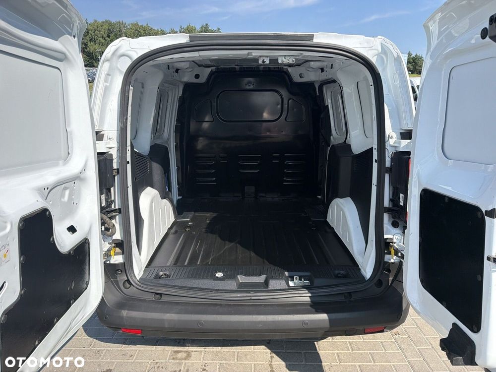 Ford transit-courier - 15