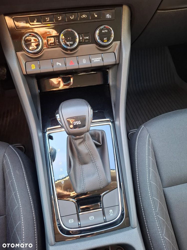 Skoda Karoq 1.5 TSI ACT GPF 4x2 Ambition DSG - 17