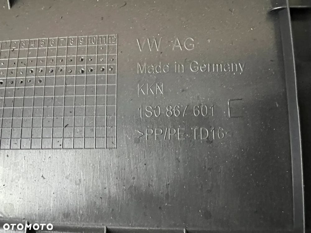 Tapicerka osłona klapy bagażnika VW UP 1S0867601E - 7