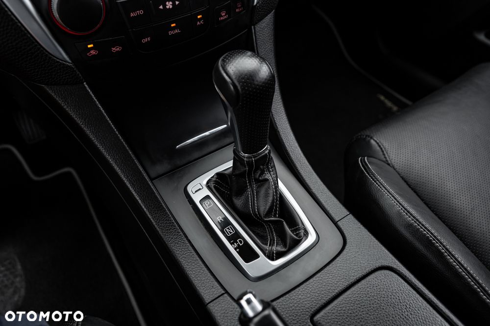 Suzuki Kizashi 2.4 4x4 CVT Sport - 37