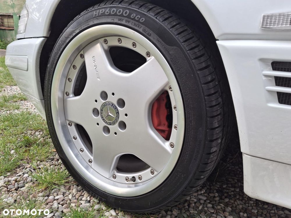 Mercedes-Benz SL - 36