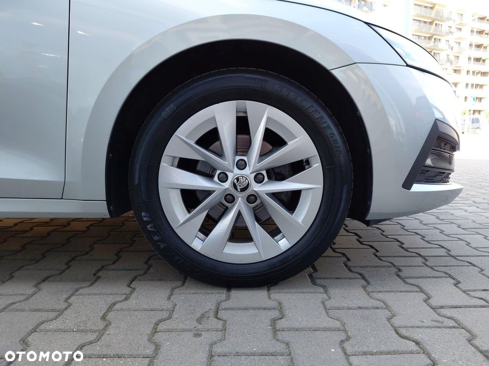Skoda Octavia 1.5 TSI ACT Ambition - 38