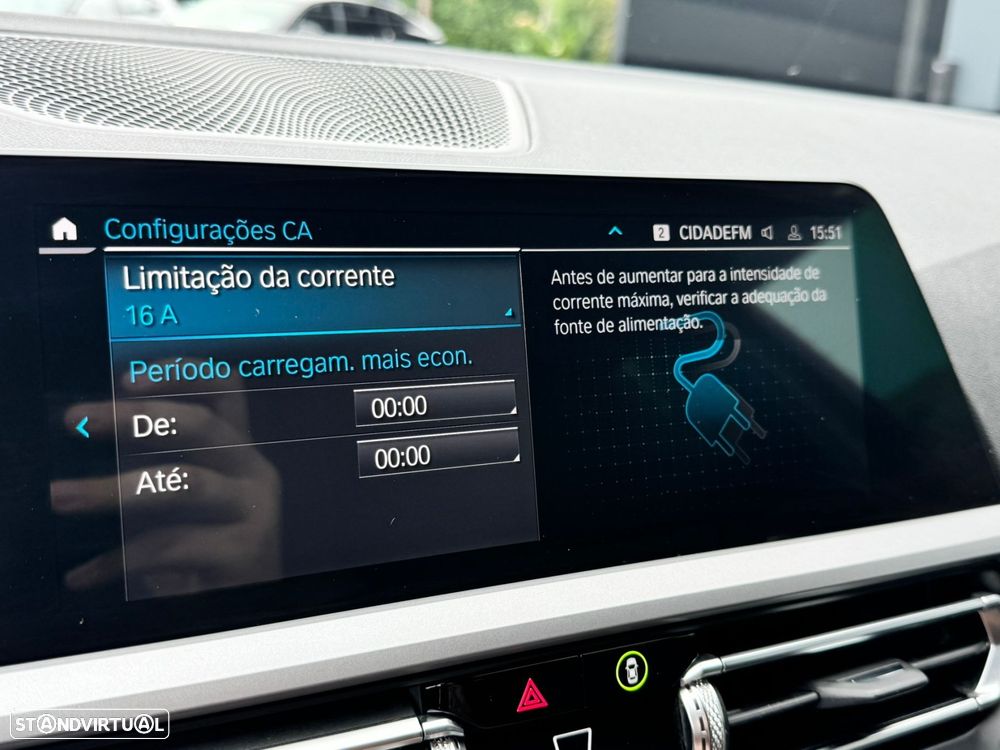 BMW 320 e Touring Auto - 43