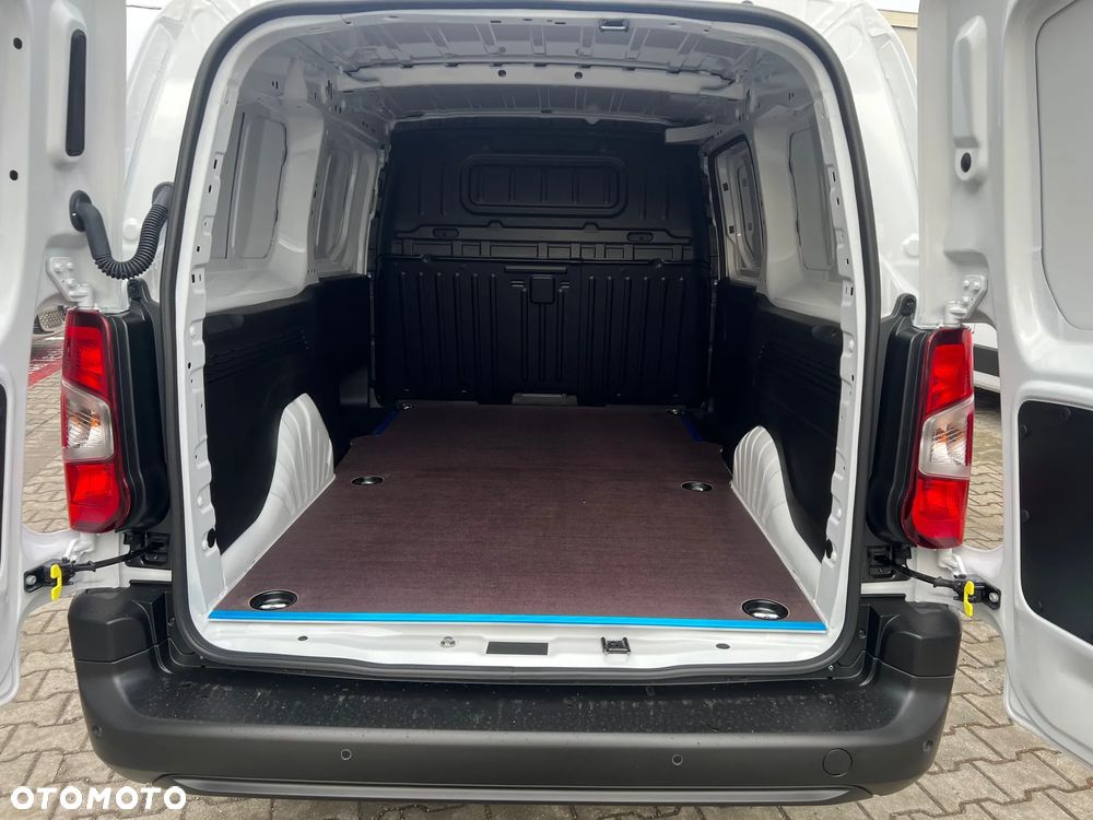 Fiat FIAT Doblò Furgon L2 Maxi 130km - 9