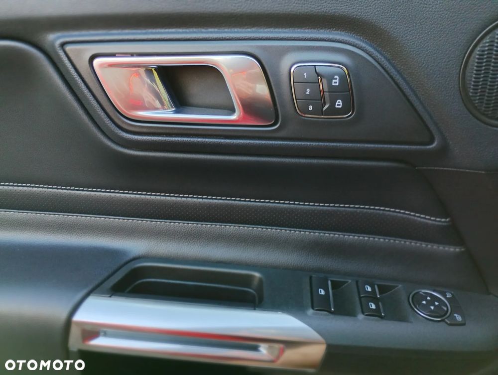 Ford Mustang 5.0 Ti-VCT V8 GT - 29