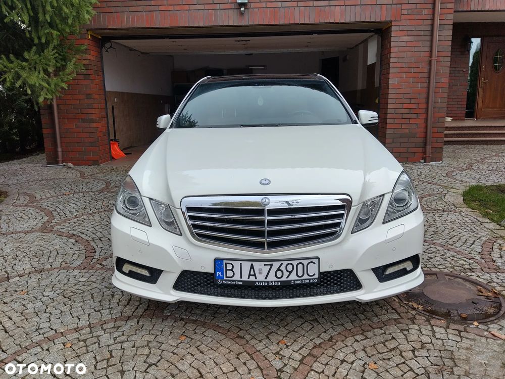 Mercedes-Benz E-Class 2010 photo 3
