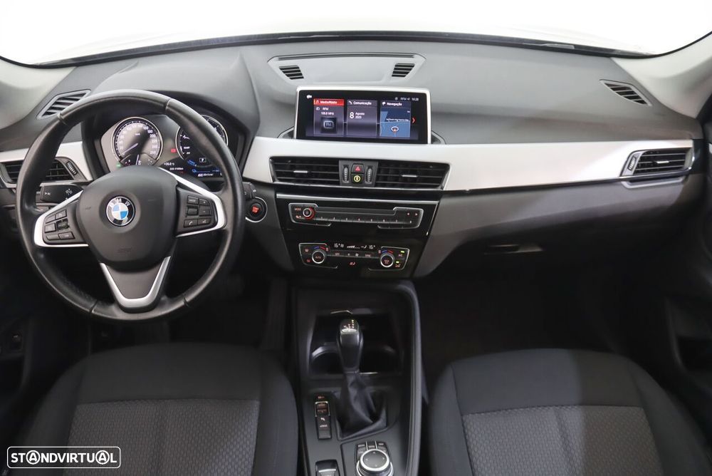 BMW X1 25 e xDrive xLine - 9