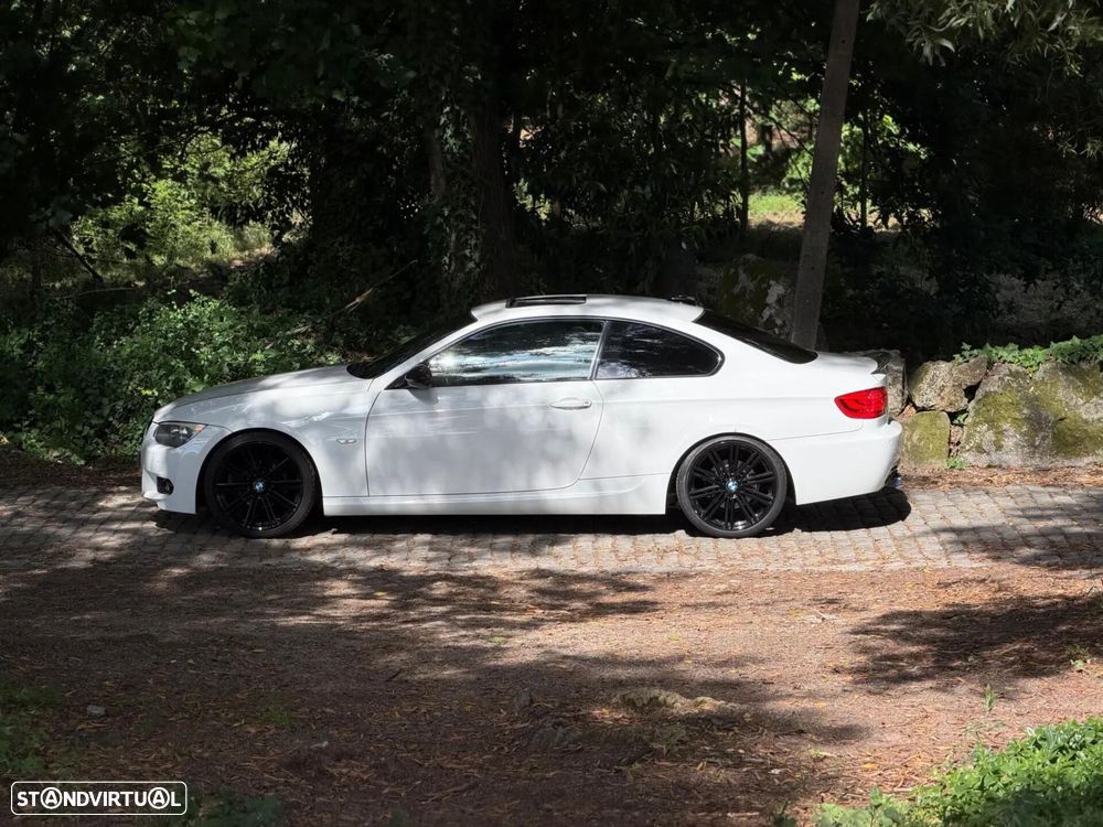 BMW 320 d Coupe - 10