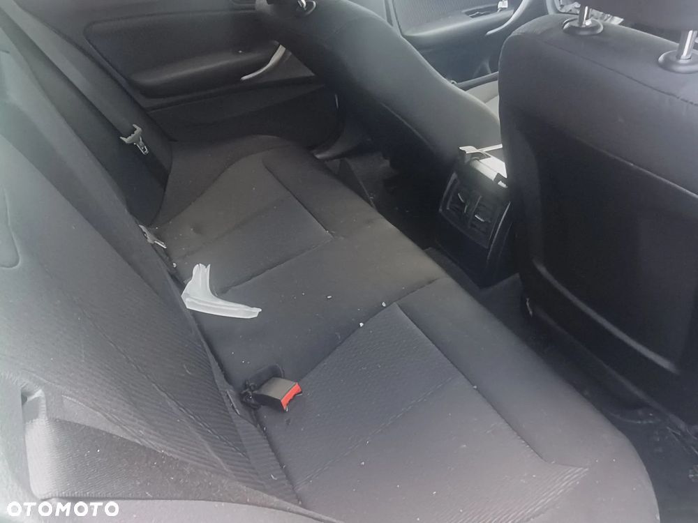 BMW Seria 1 118i Edition Metropolitan - 9