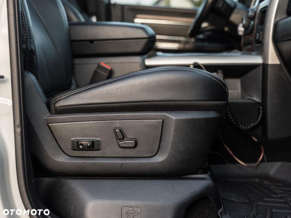 RAM 1500 - 16