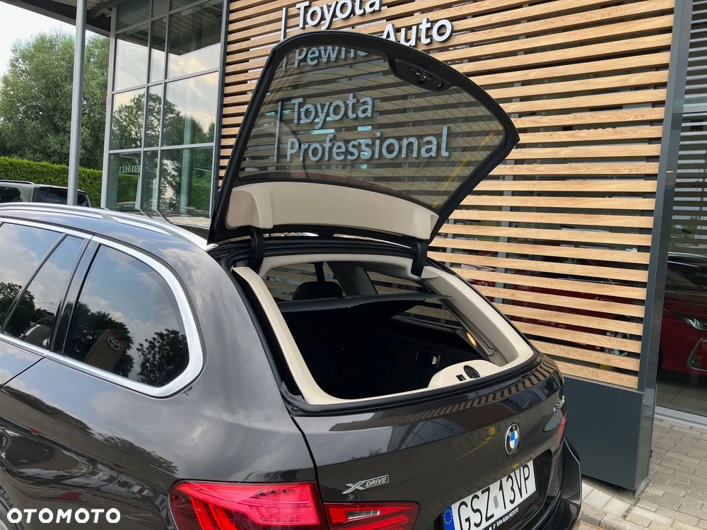 BMW Seria 5 530d xDrive Luxury Line - 10