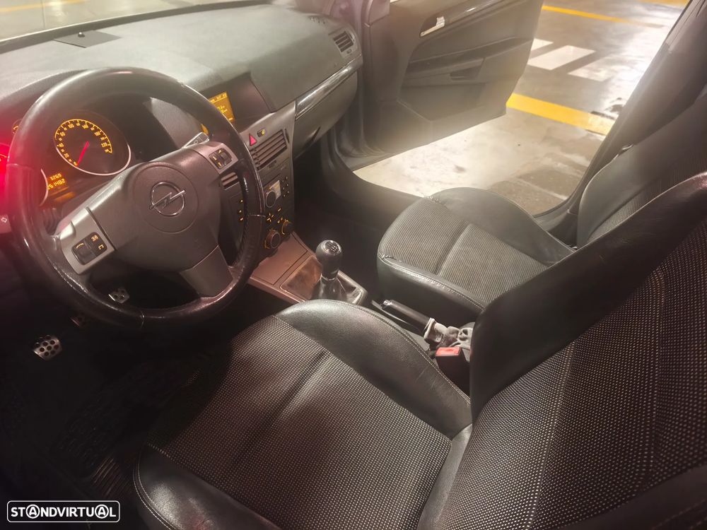 Opel Astra 1.7 CDTI Cosmo M5 - 28