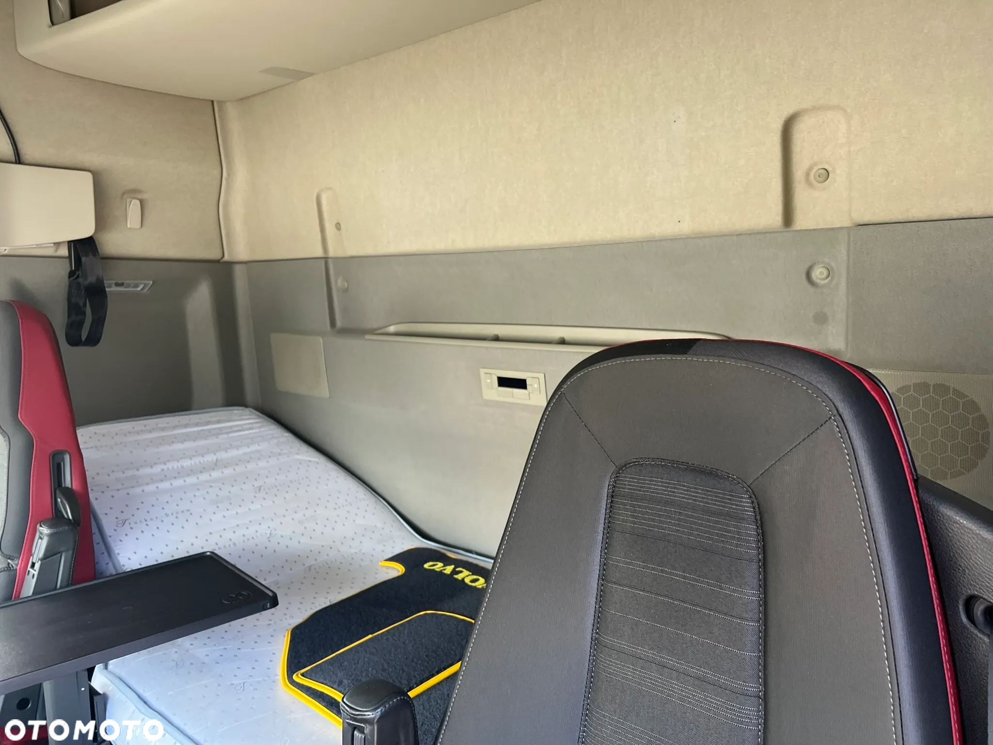 Volvo 500 Glob XL Niemcy Po kontrakcie klima postojowa nowy serwis - 19