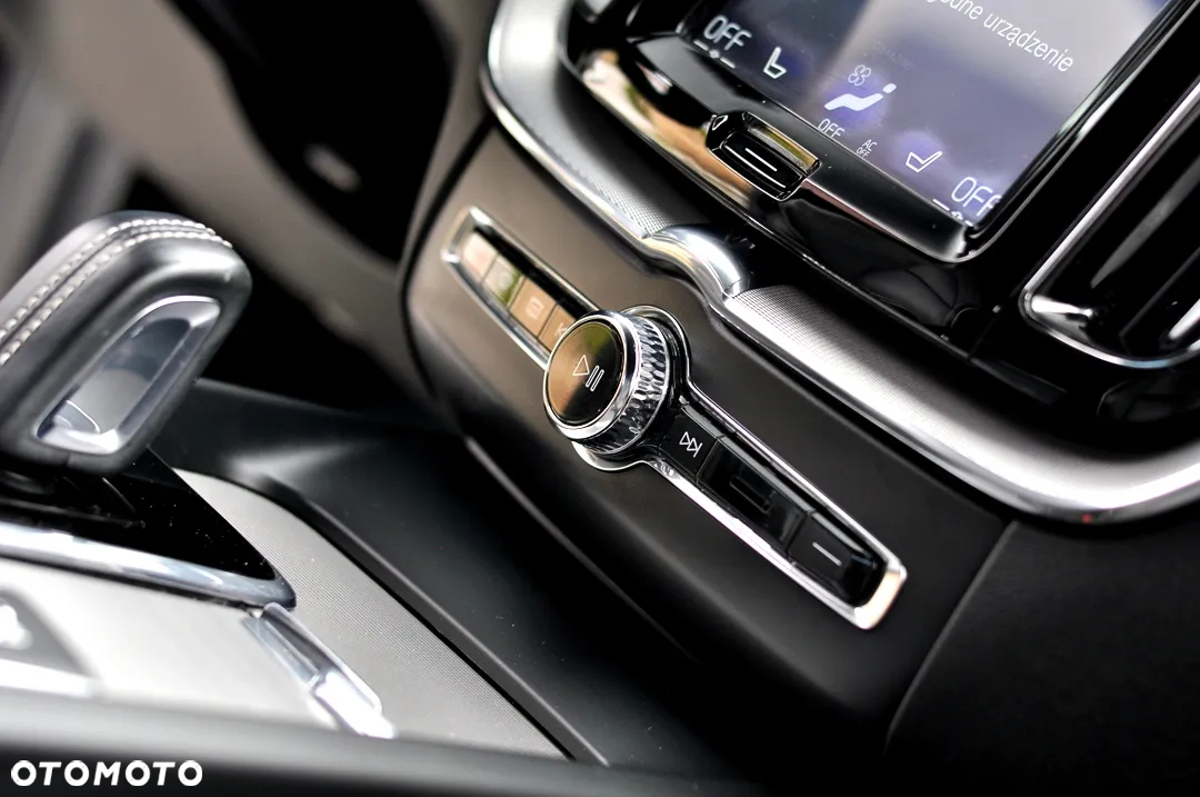 Volvo XC 60 B5 B R-Design - 24
