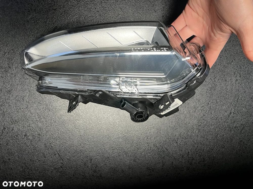 Land Rover Discovery Sport,Jaguar Światło przeciwmgłowe przednie FJ3215200AD 19805500 - 2