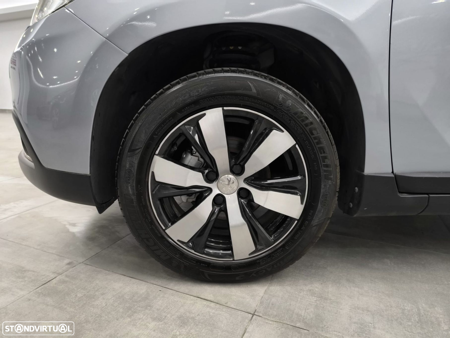 Peugeot 2008 1.2 PureTech Style - 23