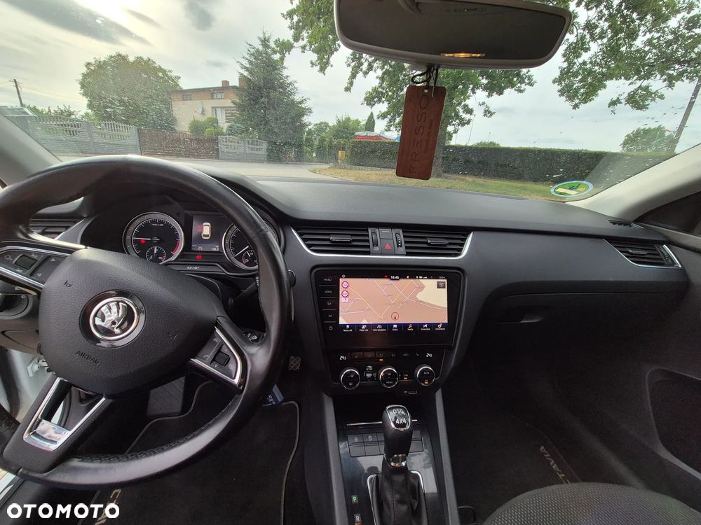 Skoda Octavia 2.0 TDI 4x4 Ambition DSG - 21