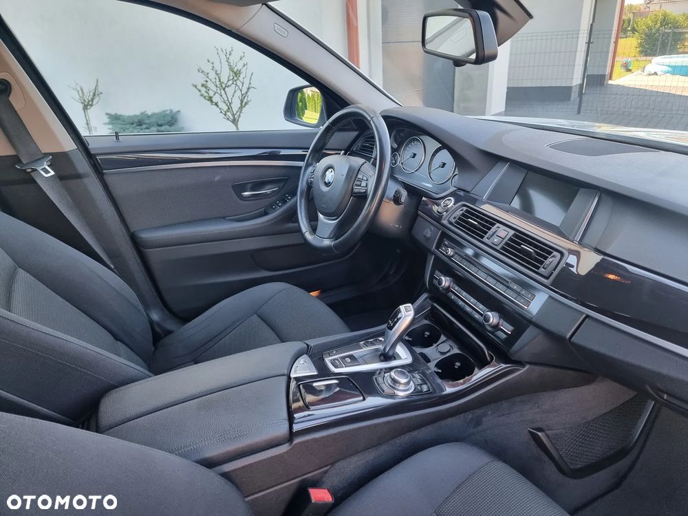BMW Seria 5 520i Touring Sport-Aut - 7