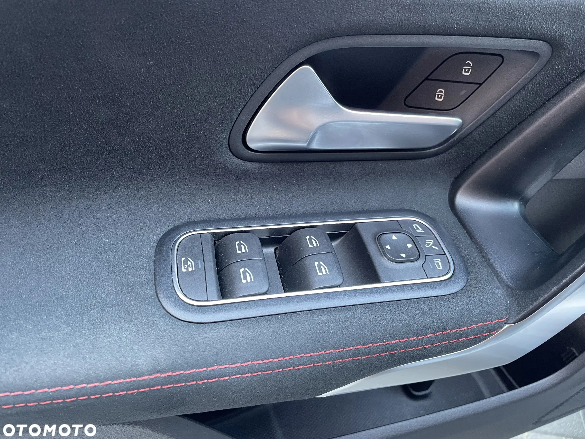 Mercedes-Benz CLA 200 AMG Line 7G-DCT - 28
