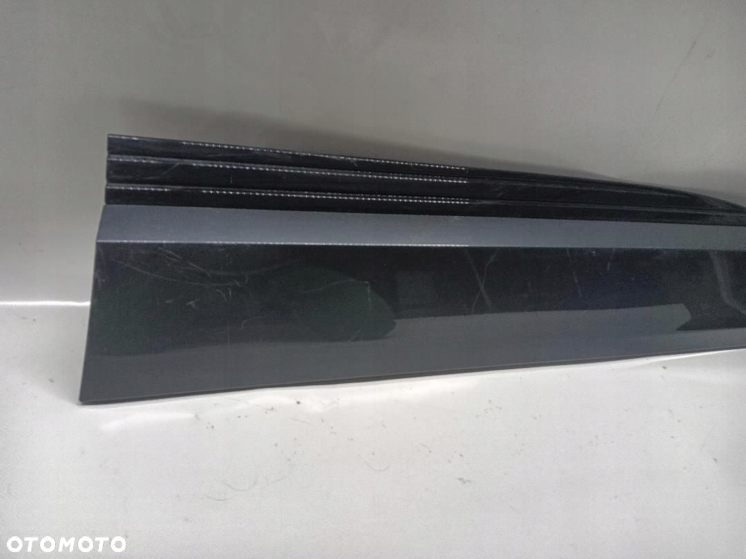 LISTWA DRZWI PRZÓD PRZEDNIA PRAWA AUDI E-TRON 4KE853960 - 2