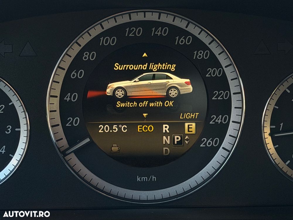 Mercedes-Benz E 200 CDI 7G-TRONIC Elegance - 32