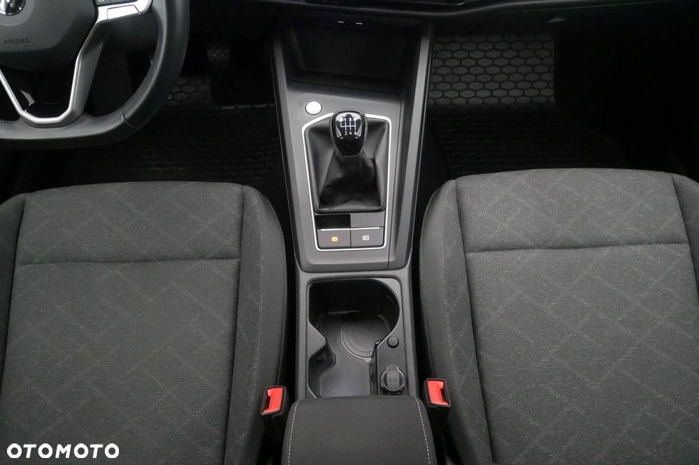 Volkswagen Golf - 11