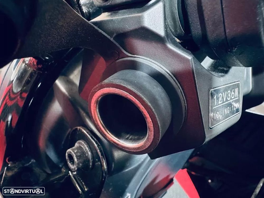 Suzuki V DL STROM 250 - 25