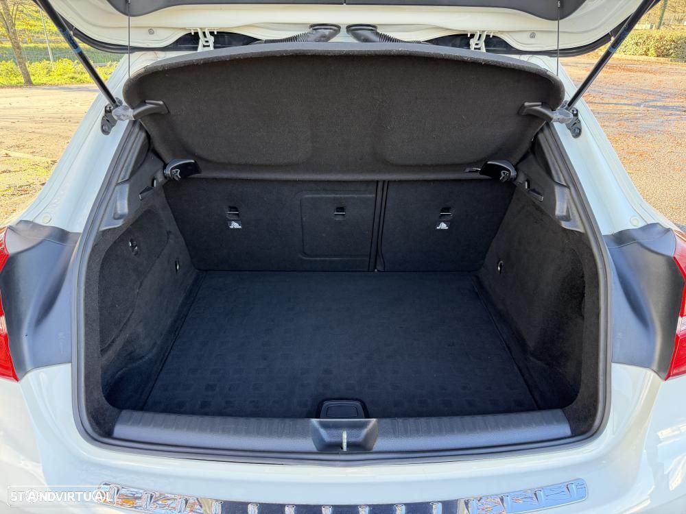 Mercedes-Benz GLA 180 d 7G-DCT AMG Line - 28