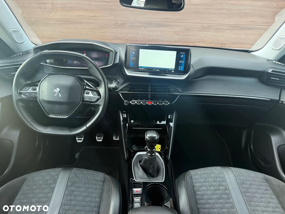 Peugeot 2008 - 23