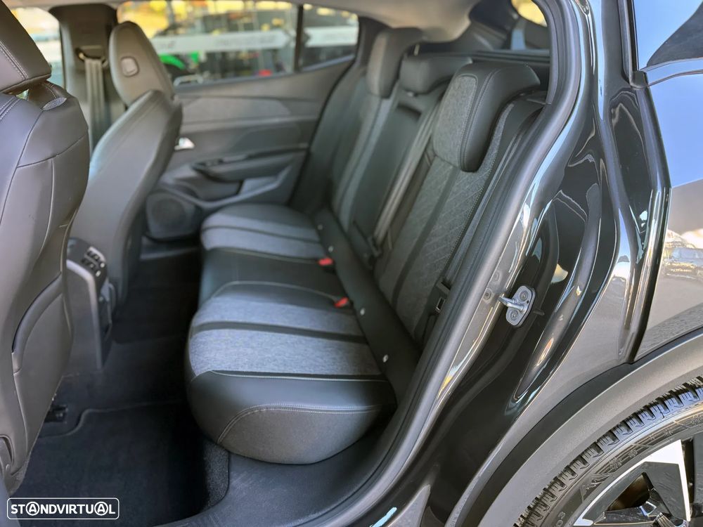 Peugeot 408 1.2 PureTech Allure Pack EAT8 - 15