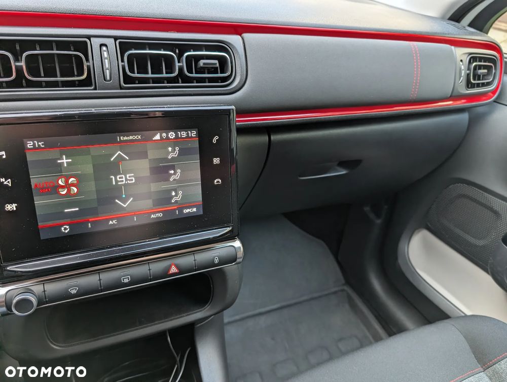 Citroën C3 1.2 PureTech Shine - 16