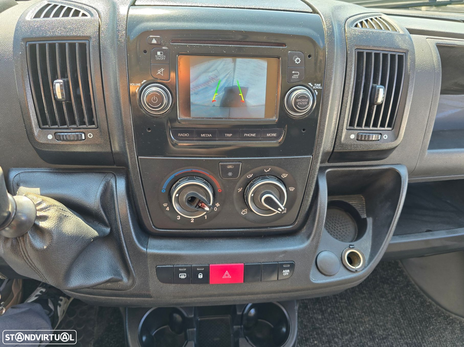 Peugeot Boxer 2.0 BlueHDi 335 L2 CD - 13