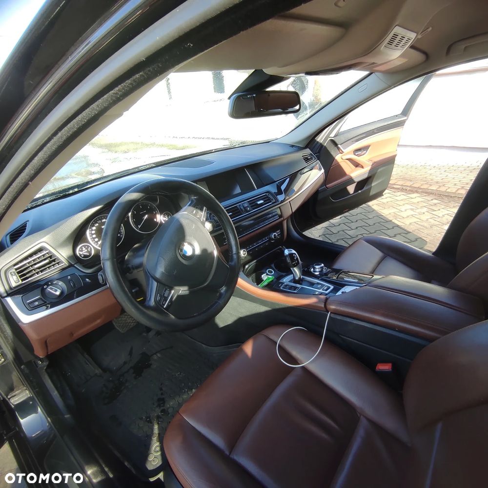 BMW Seria 5 520d Luxury Line - 4
