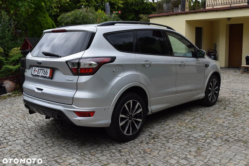 Ford Kuga 1.5 EcoBoost 2x4 ST-Line - 7