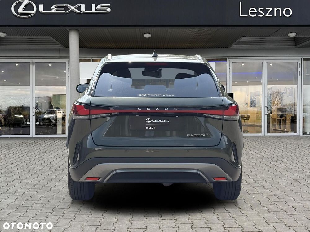 Lexus RX - 8