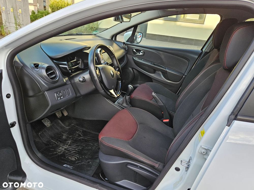 Renault Clio Cargo 1.2 16V 75 Extra - 8