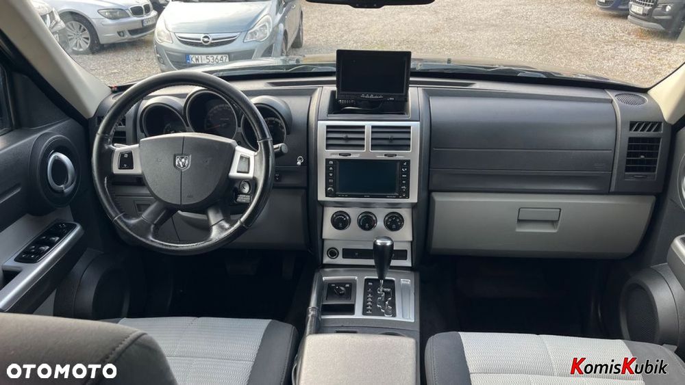 Dodge Nitro - 7