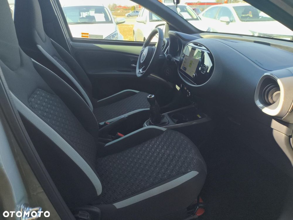 Toyota Aygo X - 9