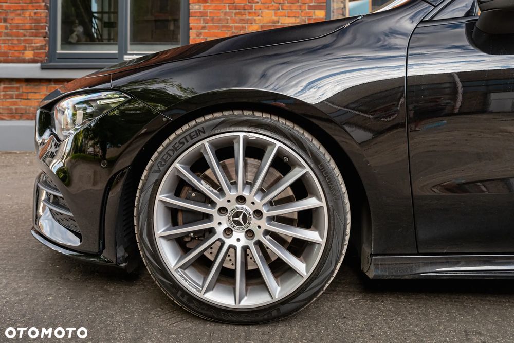 Mercedes-Benz CLA 250 4-Matic AMG Line 7G-DCT - 16