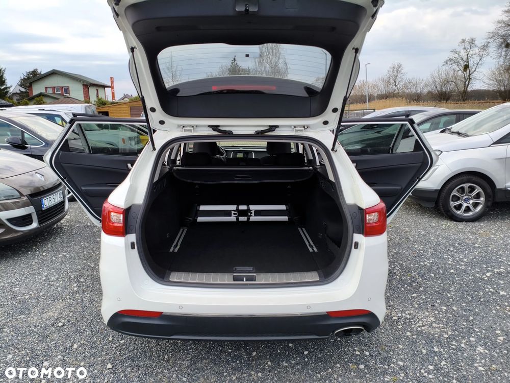 Kia Optima Sportagon 2.0 CVVL Vision - 16