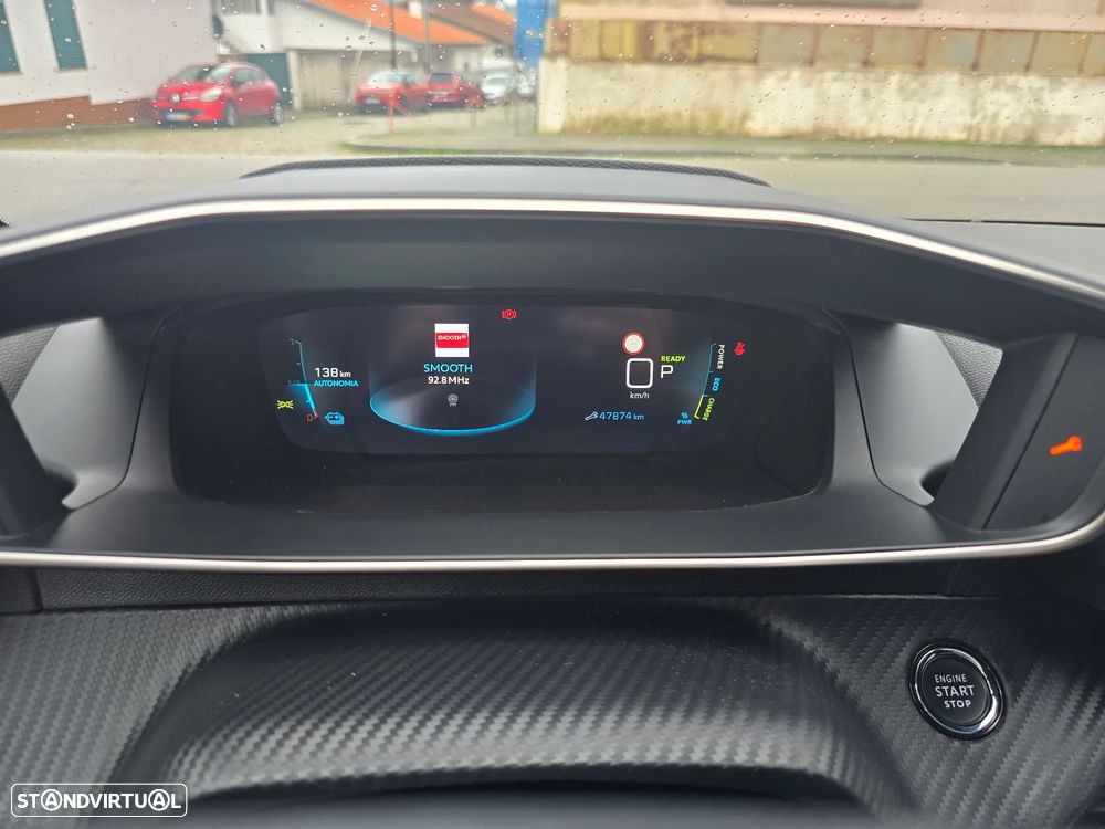 Peugeot e-208 50 kWh GT - 17