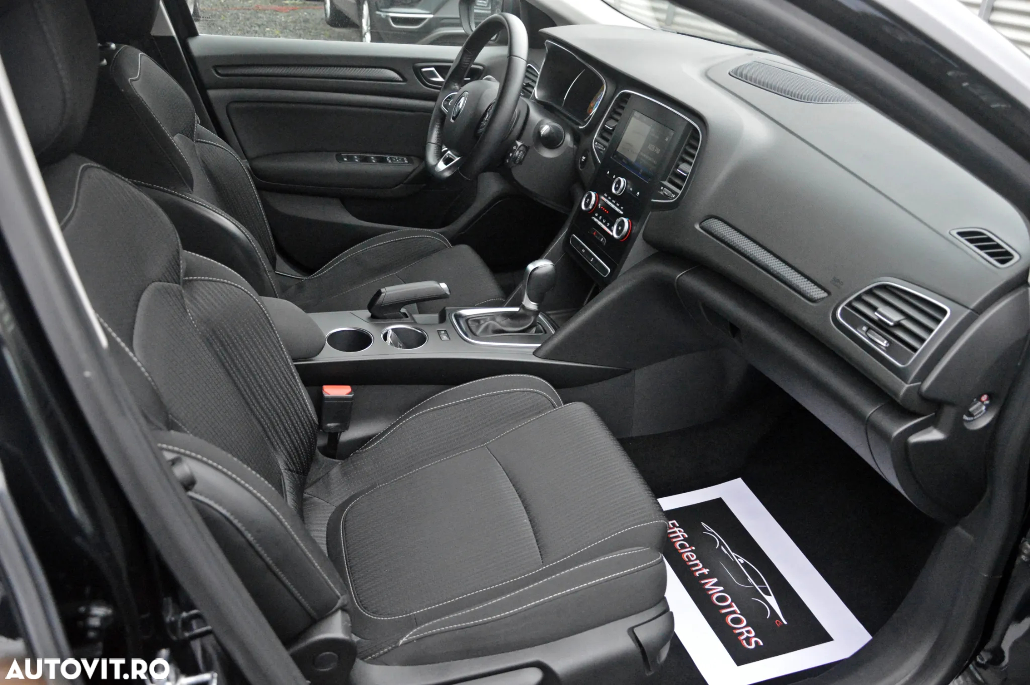 Renault Megane BLUE dCi 115 EDC BUSINESS EDITION - 21