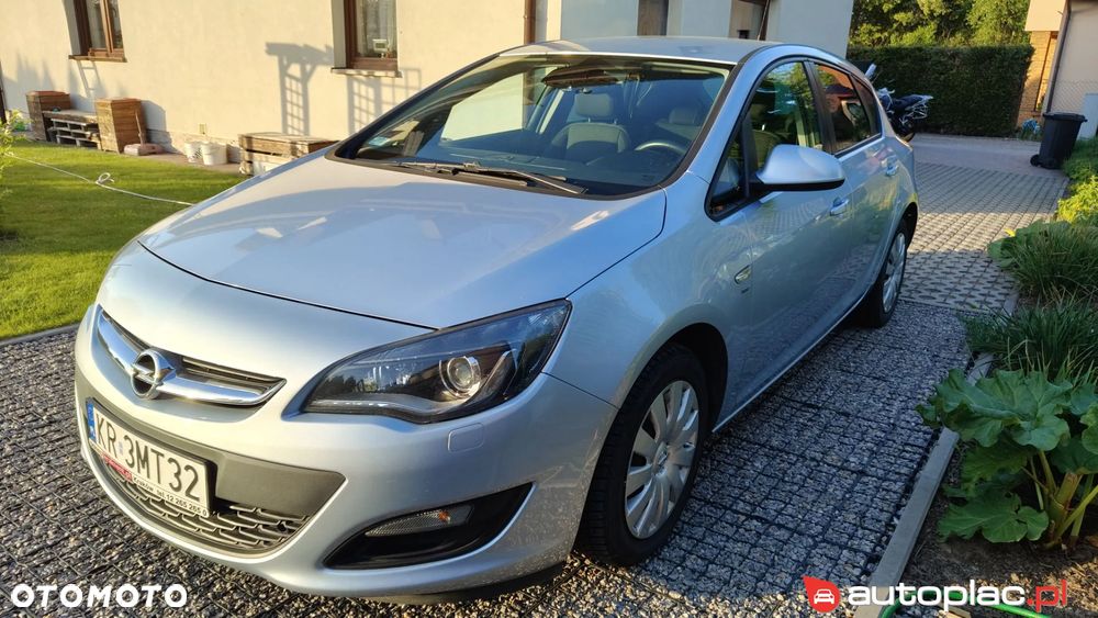 Opel Astra 1.4 Turbo - 1