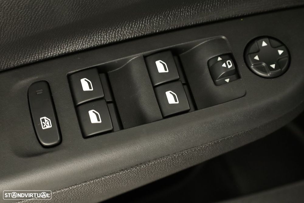 Opel Corsa 1.2 T GS - 18