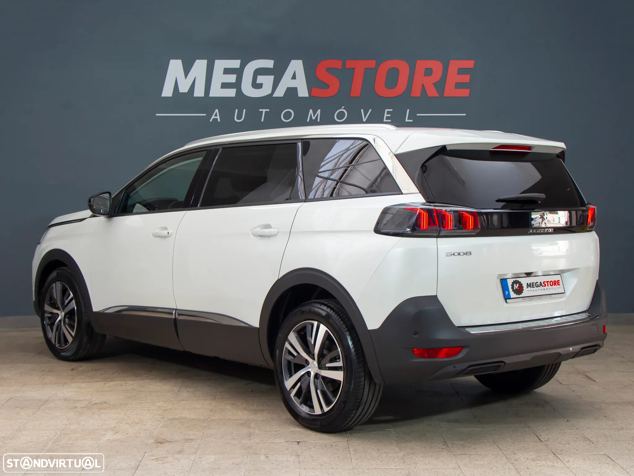 Peugeot 5008 1.2 PureTech Allure EAT8 - 5