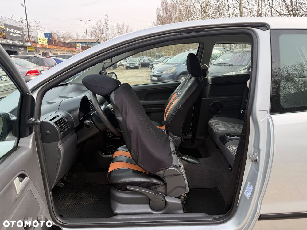 Volkswagen Fox - 5