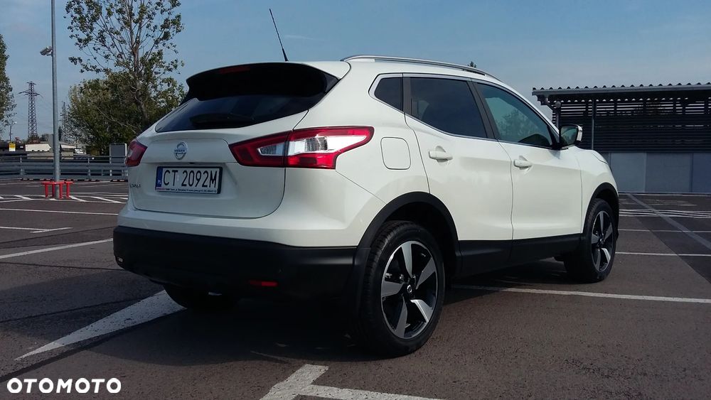 Nissan Qashqai 1.6 DIG-T Tekna - 6