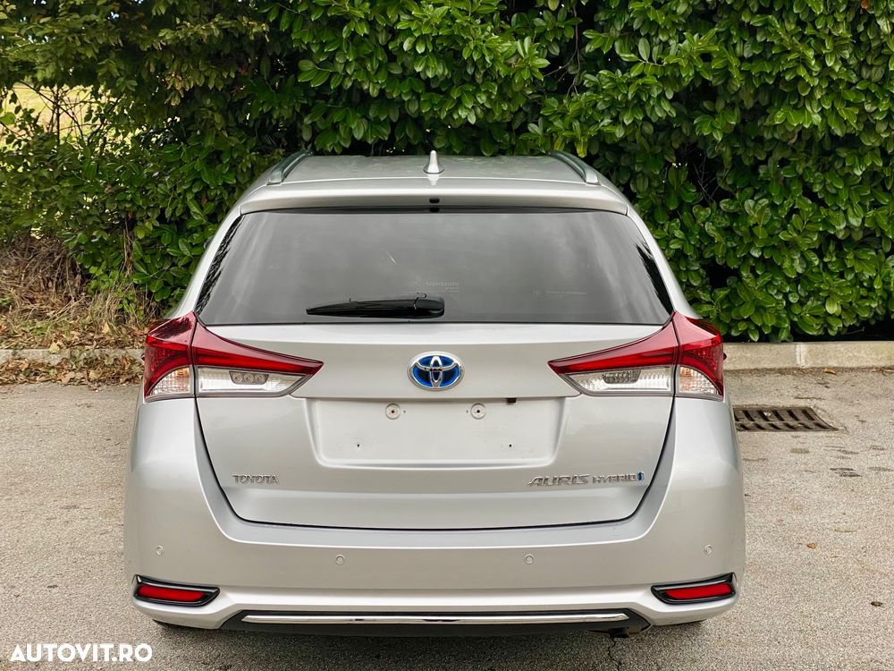 Toyota Auris - 4